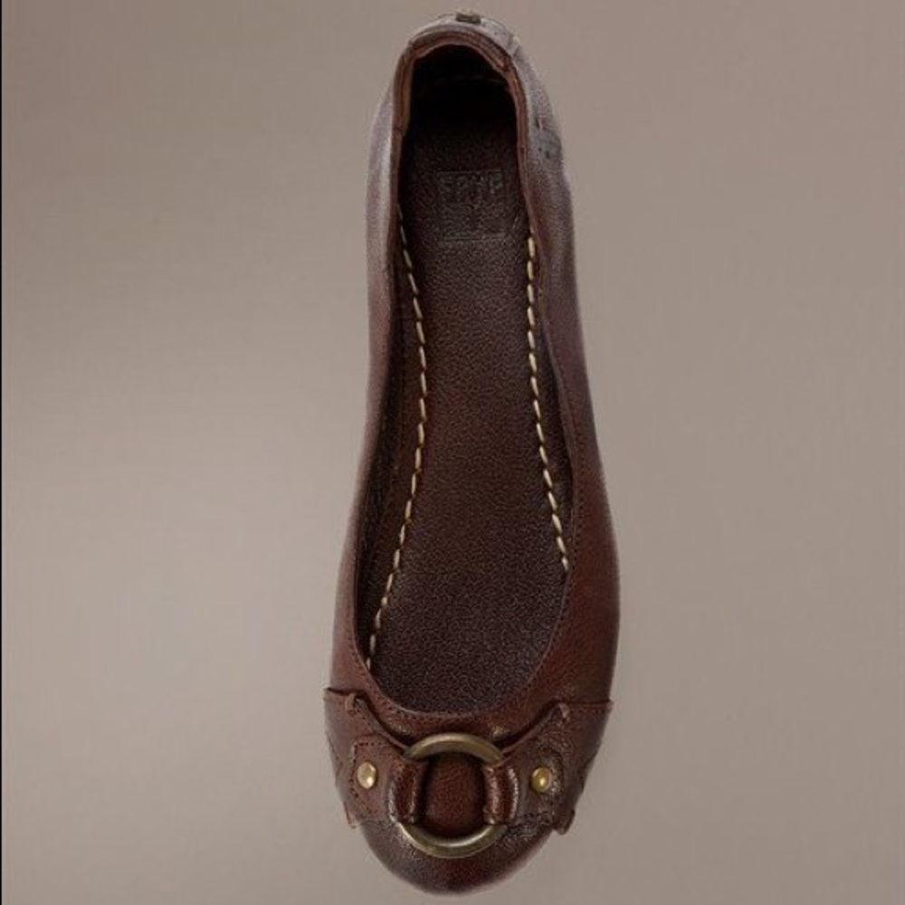 Frye Flats SZ 6
